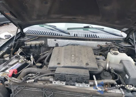 2014 Lincoln Navigator из США, поврежденный, VIN 5LMJJ2J50EEL03760